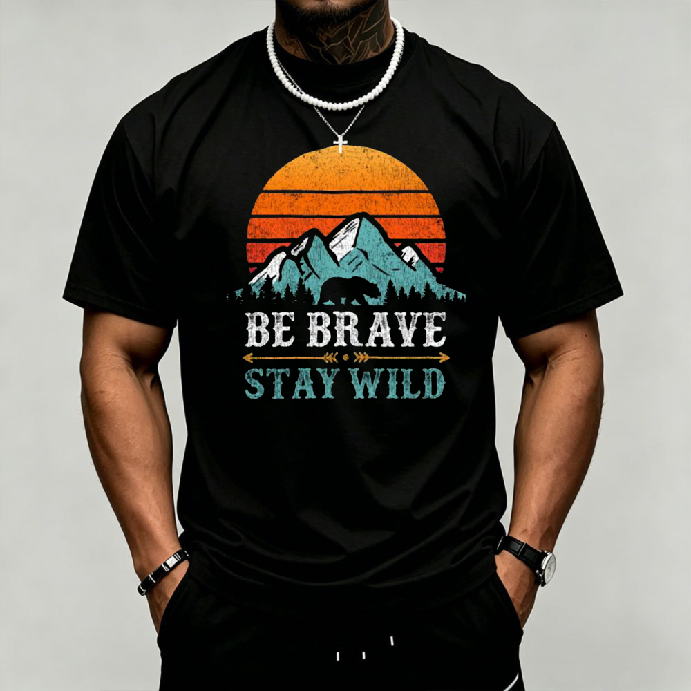 Outdoor Adventure Quotes Short - Sunset Mountain Bear Grafik Erkek Tişörtü